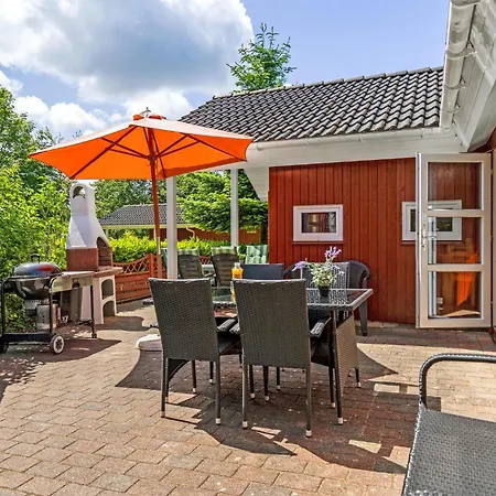 Σπίτι διακοπών 4 Bedroom Beautiful In