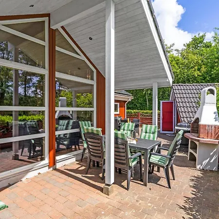 Holiday home 4 Bedroom Beautiful In Oksbol (Syddanmark)